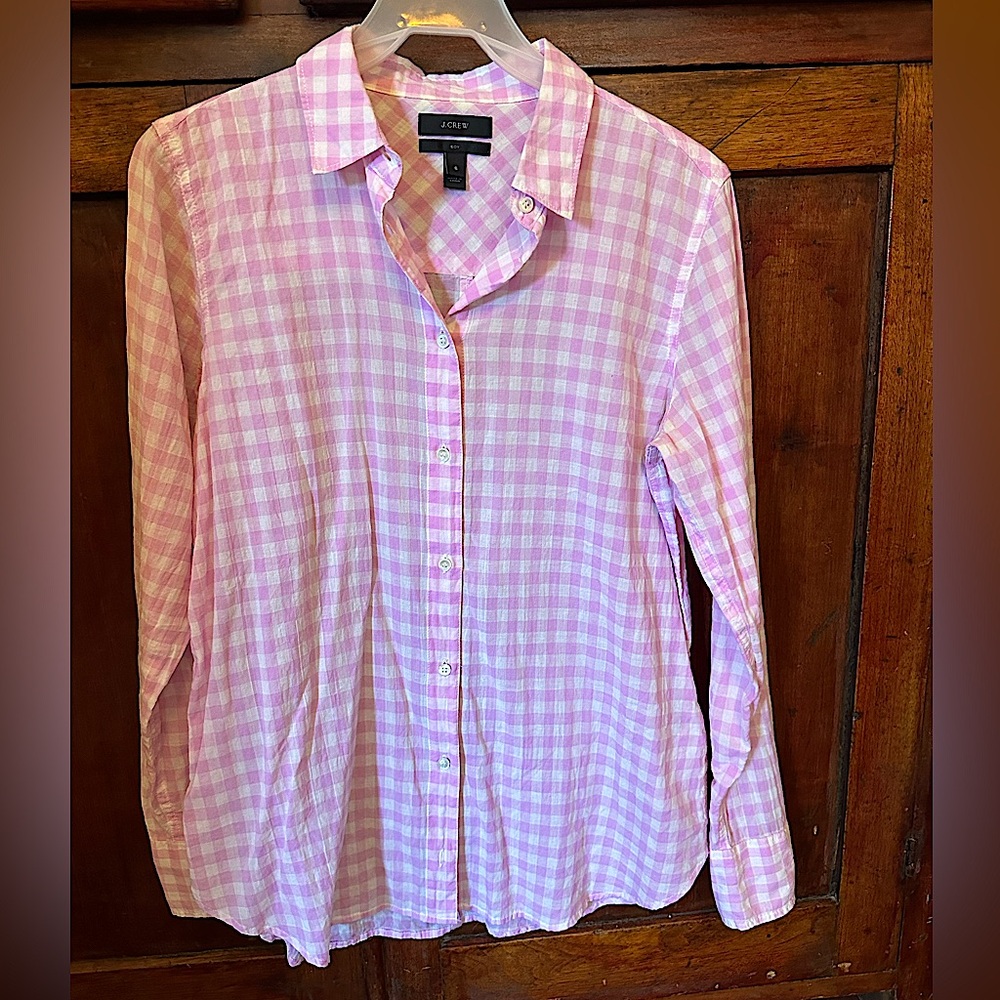 J. Crew women’s LS gingham “Boyshirt”. Light weight cotton. Pink check. Size 6.